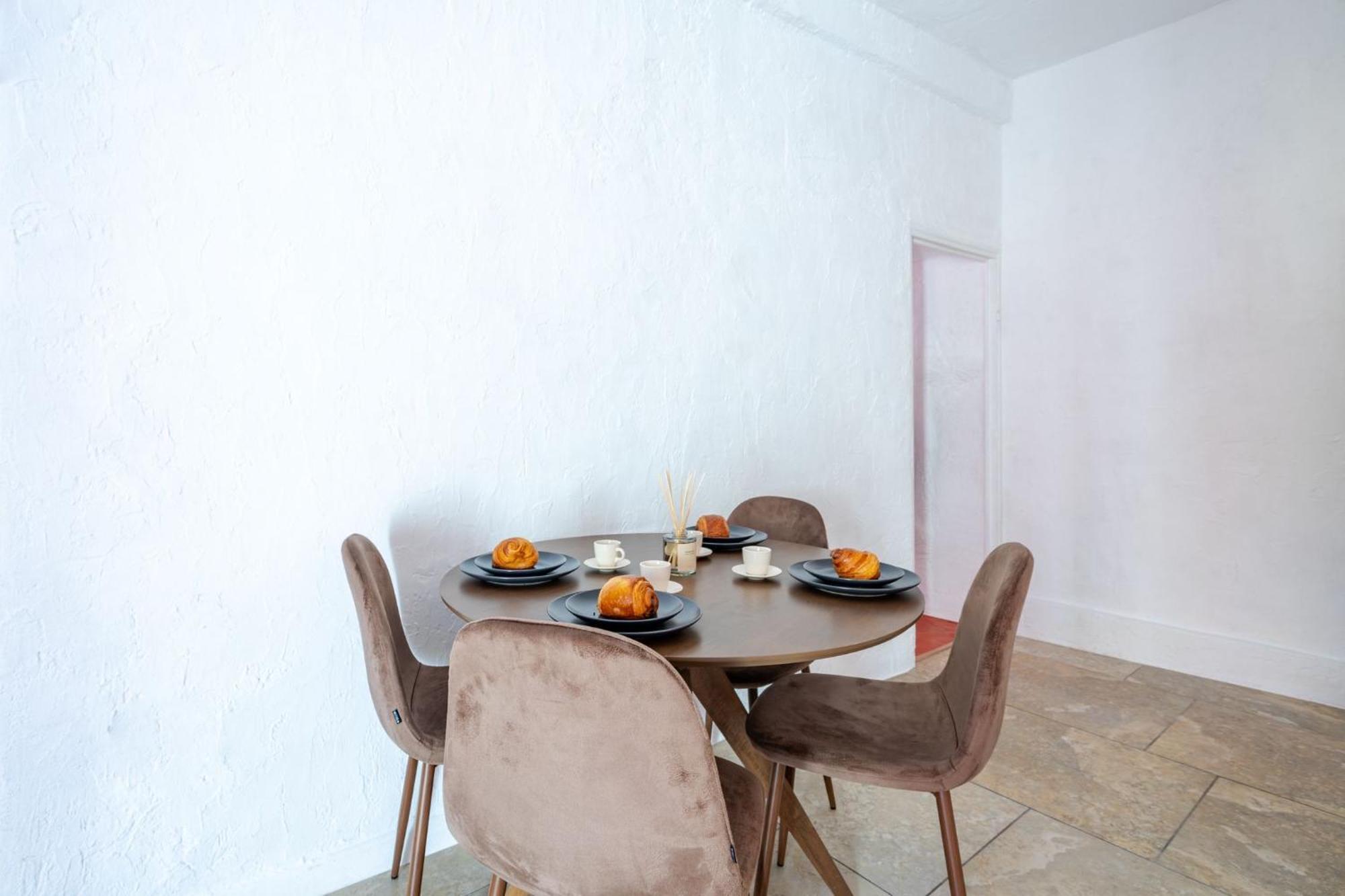 Appartement 2p Au Coeur Du Vieux Nice