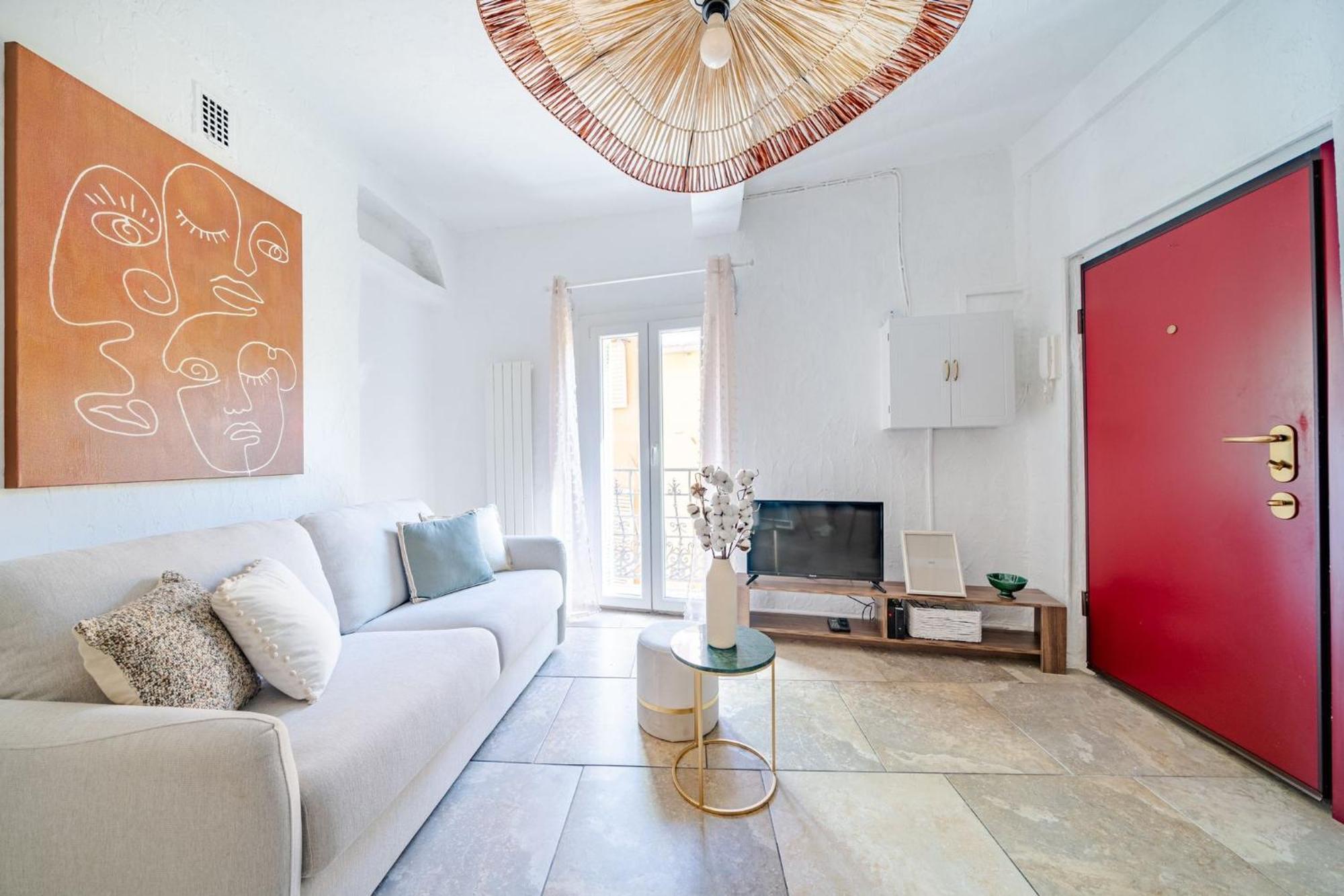 Appartement 2p Au Coeur Du Vieux